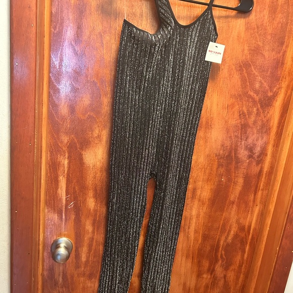 One Piece Outfit - Picture 2 of 2